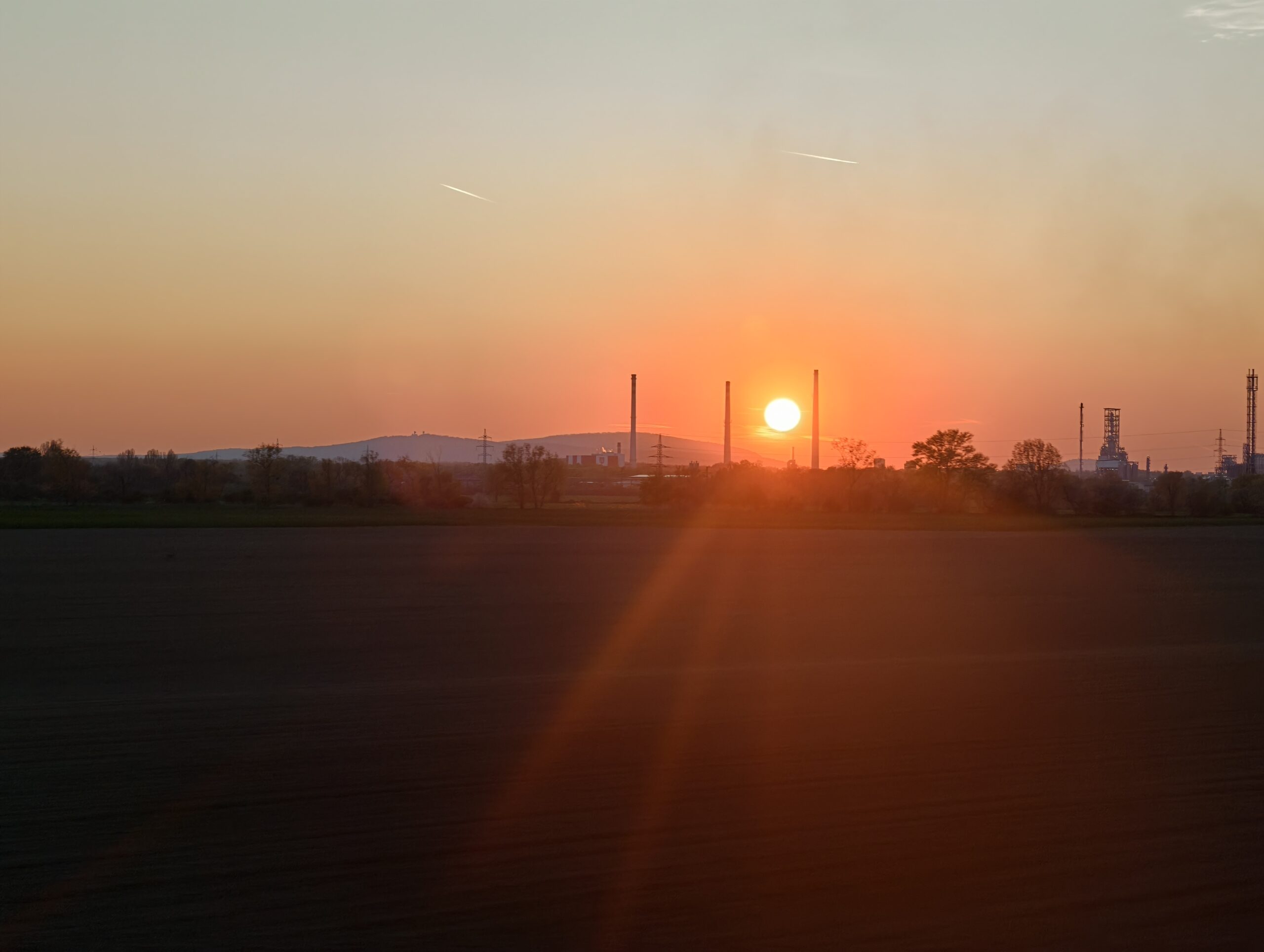 format: 0; filter: 0; fileterIntensity: 0.0; filterMask: 0; captureOrientation: 0;
runfunc: 0; algolist: 0;
multi-frame: 1;
brp_mask:0;
brp_del_th:0.0000,0.0000;
brp_del_sen:0.0000,0.0000;
motionR: 0;
delta:1;
bokeh:1;
module: photo;hw-remosaic: false;touch: (-1.0, -1.0);sceneMode: 13107200;cct_value: 0;AI_Scene: (39, 0);aec_lux: 204.0;aec_lux_index: 0;albedo:  ;confidence:  ;motionLevel: 0;weatherinfo: weather?Sonnig, icon:0, weatherInfo:100;temperature: 29;